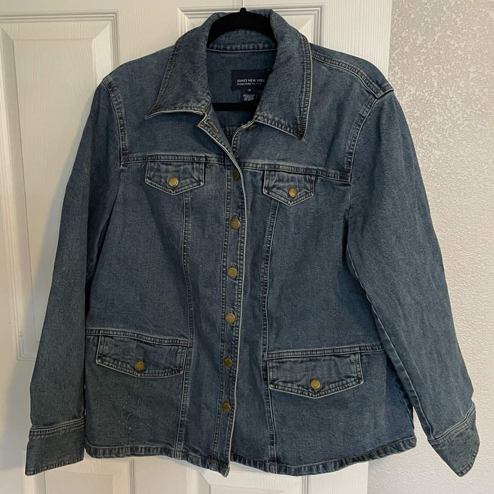Jones New York Signature Woman - Medium Wash Denim Jacket - 1X - Great Condition